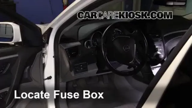 2010 Acura ZDX 3.7L V6 Fuse (Interior) Check